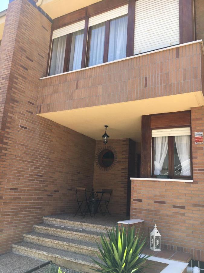 Chalet En Laredo Cerca De La Playa. Villa Exteriör bild