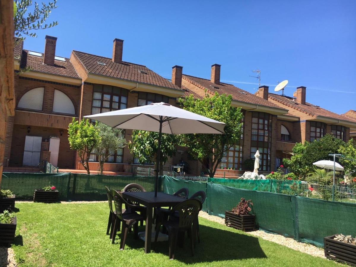 Chalet En Laredo Cerca De La Playa. Villa Exteriör bild