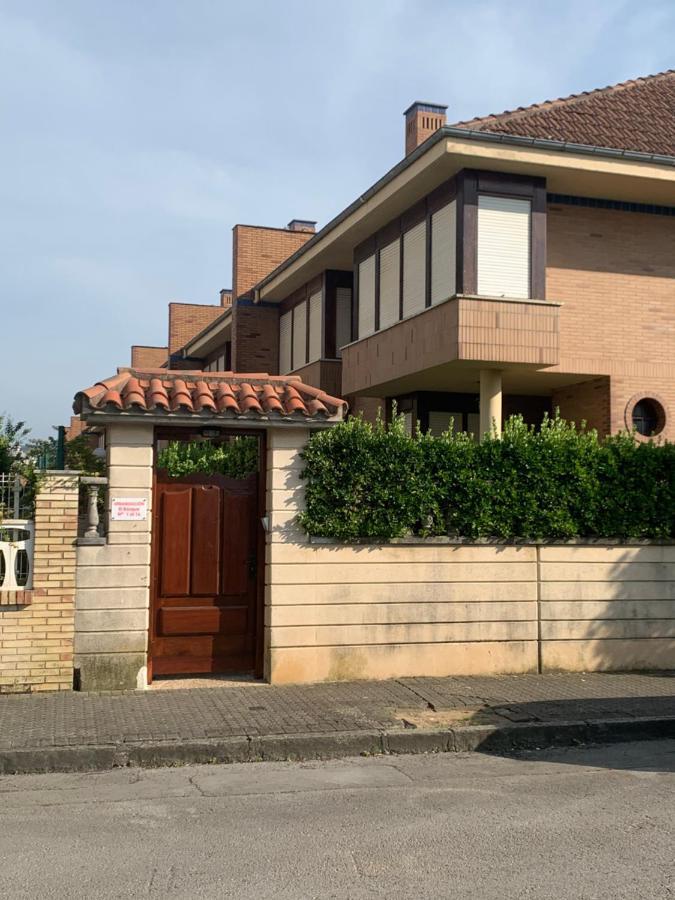 Chalet En Laredo Cerca De La Playa. Villa Exteriör bild