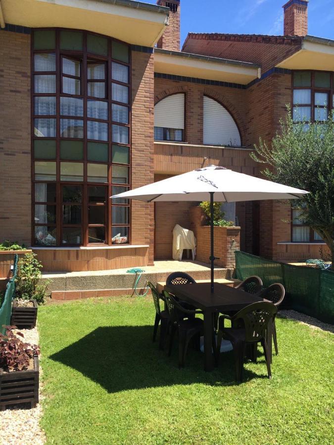 Chalet En Laredo Cerca De La Playa. Villa Exteriör bild